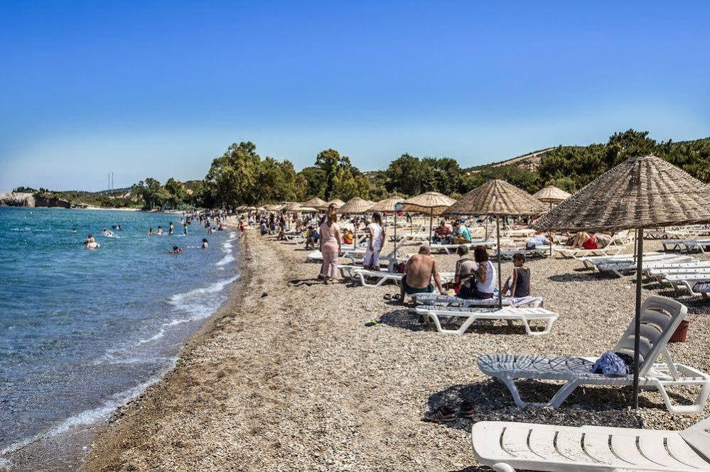 Hanedan Beach Hotel Foça Esterno foto