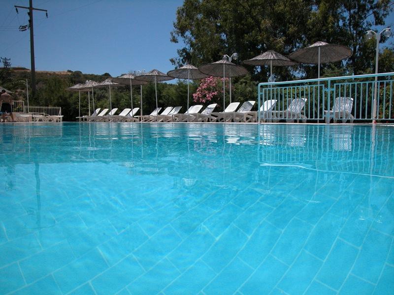 Hanedan Beach Hotel Foça Esterno foto
