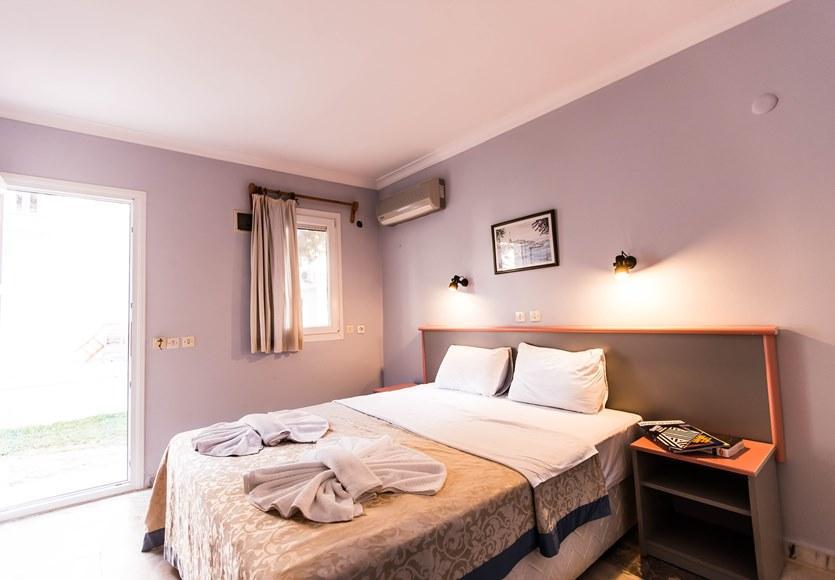 Hanedan Beach Hotel Foça Esterno foto