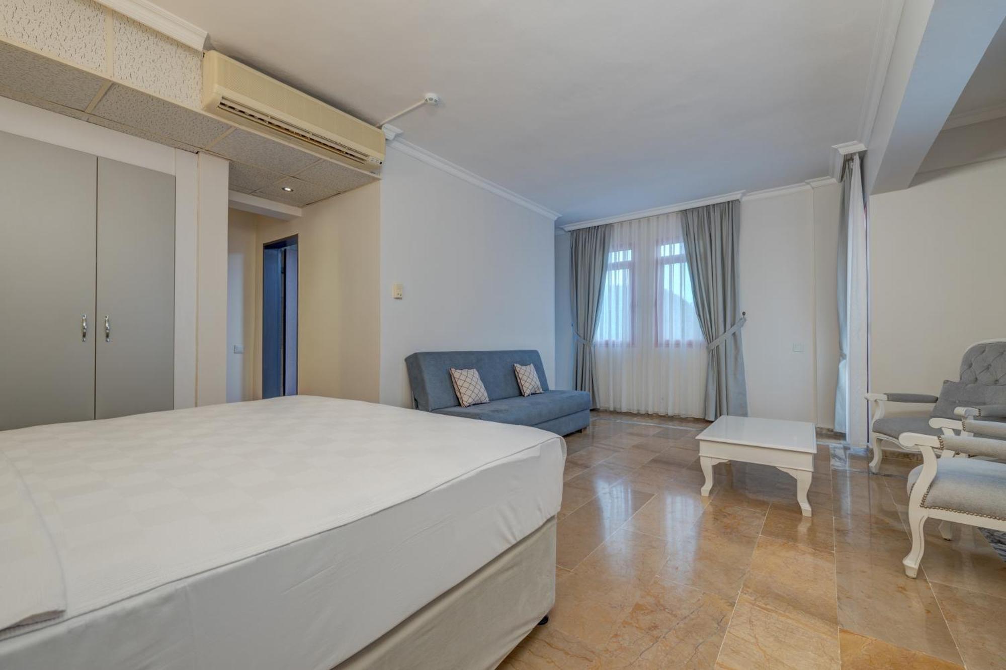Hanedan Beach Hotel Foça Esterno foto