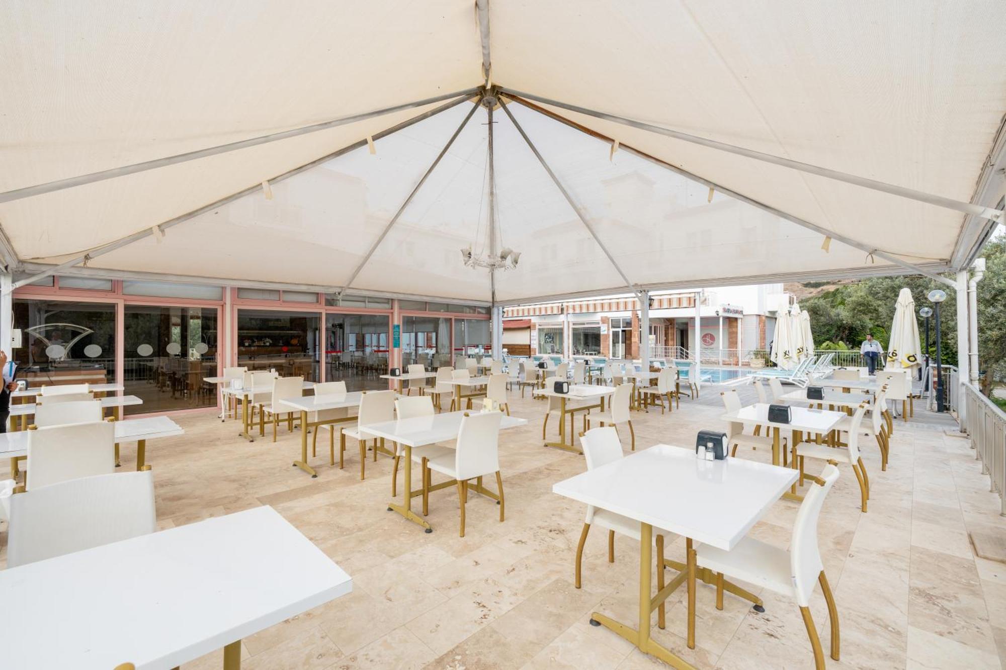 Hanedan Beach Hotel Foça Esterno foto